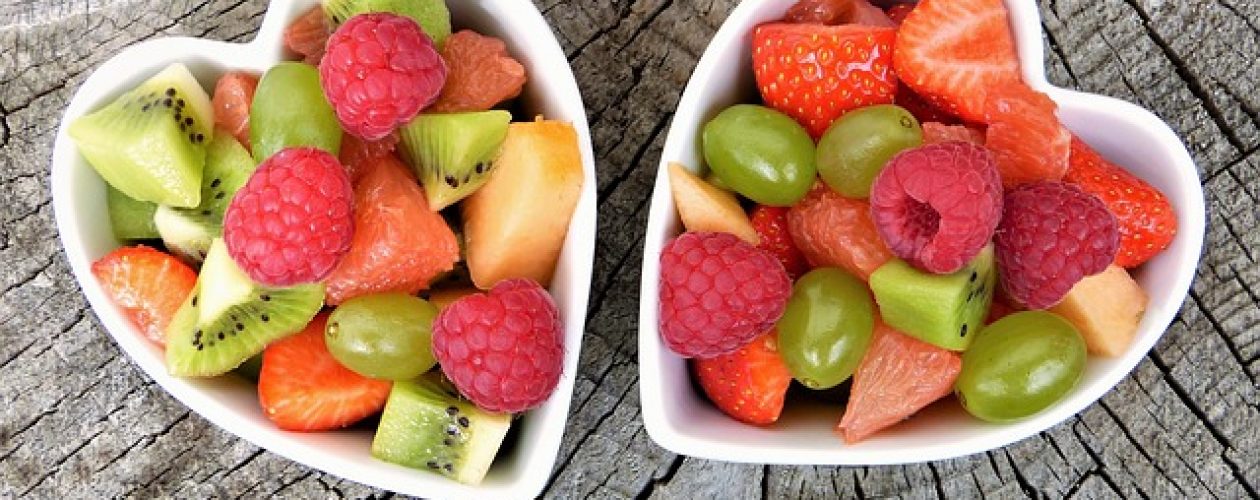 Jak správně jíst ovoce dle etikety?